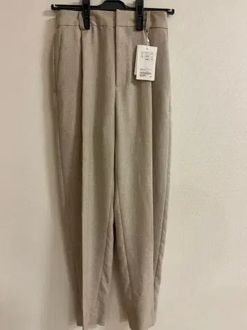 유나이티드 애로우즈 spiree IAS 턱 테이퍼드 팬츠