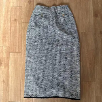 내추럴 꾸뛰르 스트레치 트위드 타이트 스커트