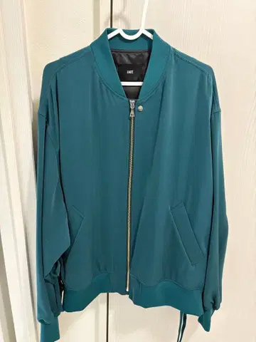 HARE 트로미 사이드 슬릿 리브 블루종 셋업 그린