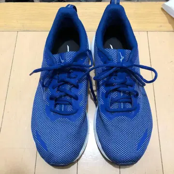 파란 메쉬 스니커즈