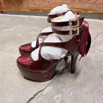 에나멜 하이힐 펌프스 M 사이즈