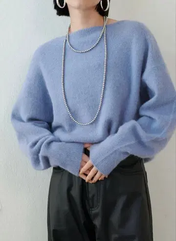 LARUTA 라루타 FOX 혼 크루넥 니트 풀오버