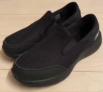 스케쳐스 슬립온 올 블랙