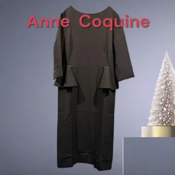 앙코키뉴 더블 크로스 스티치 페플럼 원피스 블랙