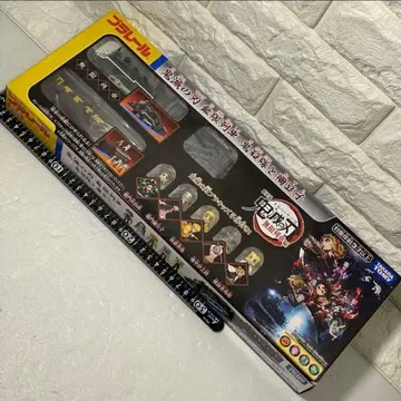 타카라토미 귀멸의 칼날 무한열차 귀살대와 네즈코 프라레일 세트