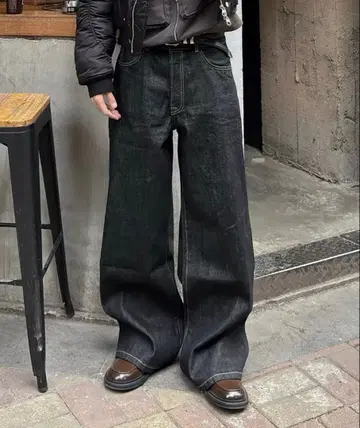 Evo+Revo '캐주얼에도 잘 어울리는' 블랙 와이드 리지드 데님