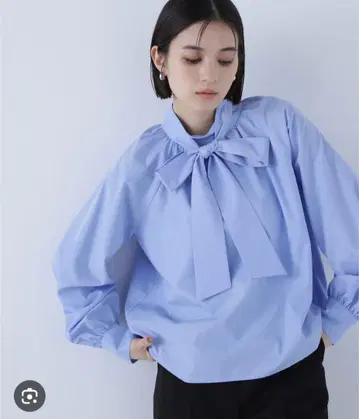 리본 블라우스