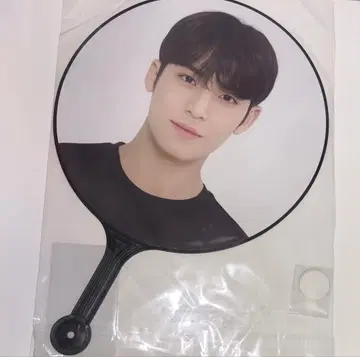 SEVENTEEN 케렌 CARATLAND 민규 부채