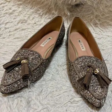 [ 새상품급 ] DIANA 다이애나 글리터 태슬 플랫 22.5cm 라메