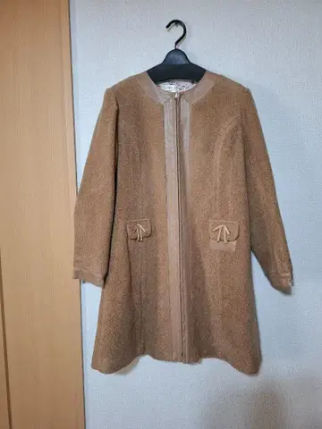 카멜 노카라 코트 리본 포켓