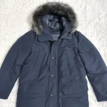 유니클로 다운 자켓 코트 퍼 포함 남성용 M 사이즈