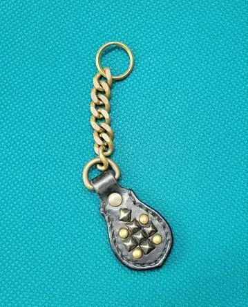 CALEE 스터드 가죽 키링