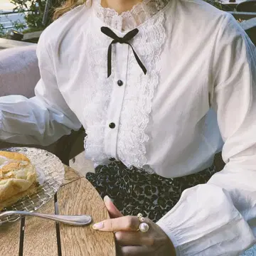 treat urself French classic lace blouse