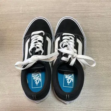 VANS 스니커즈