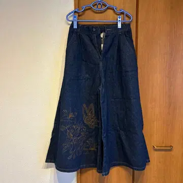 데님 플레어 팬츠 꽃과 새 자수