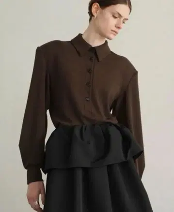 CLANE POWER SHOULDER POLO TOPS