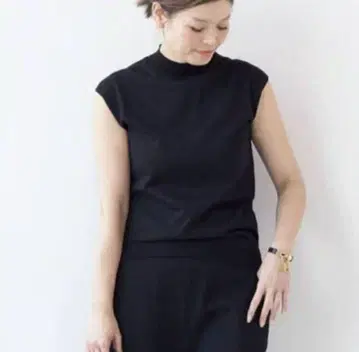 두지엠 클라세 뷰티 미니 하이넥 블랙