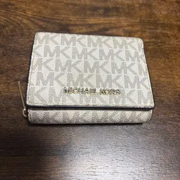 MICHAEL KORS 3단 폴더형 지갑 MK 로고