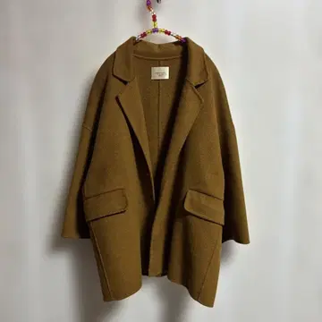 unpeu femme 카멜 울 숏코트