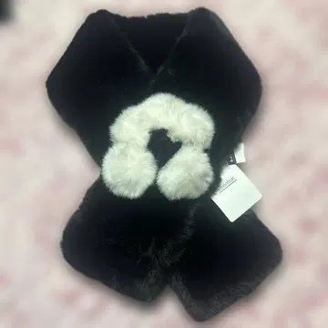 엠즈 그레이시 퍼 머플러 블랙 화이트 장식