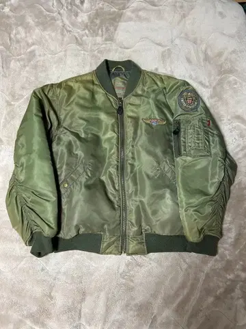 MA-1 플라이트 자켓 올리브 그린