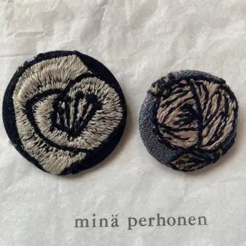 미나 페르호넨 생큐 베리 배치 2점