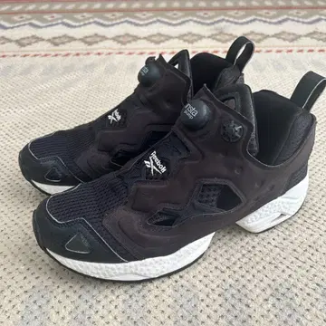 Reebok Instapump Fury 블랙/화이트