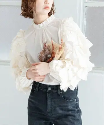 IENA ULLA JOHNSON 별주 Pippa