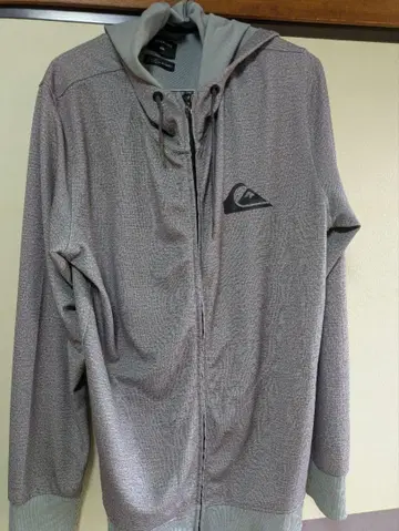 QUIKSILVER 풀 집업 후드티