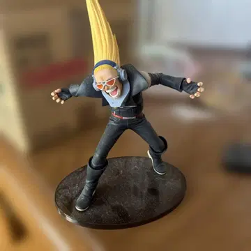 나의 히어로 아카데미아 엔데버 피규어