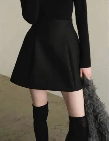 CLANE CONSTRUCTIVE MINISKIRT 클라네 스커트