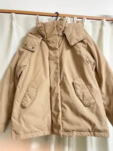 [ 새상품급 ] 사이즈 38 어반 리서치 도어즈 다운 자켓