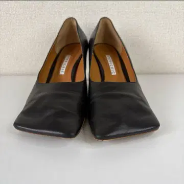 블랙 가죽 스퀘어토 하이힐 PIPPICHIC