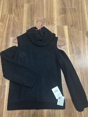 미사용 새상품 LIP SERVICE 블랙 니트 스웨터