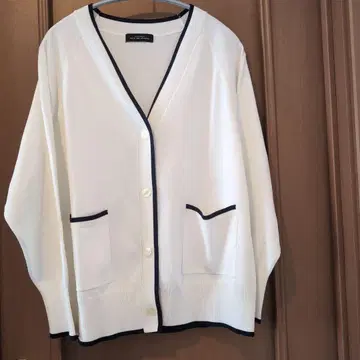 UNITED ARROWS 그린 라벨 화이트 V넥 가디건