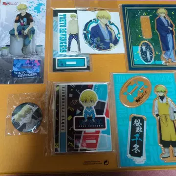 도쿄 리벤저스 마츠노 치후유 바지 케이스케 세트