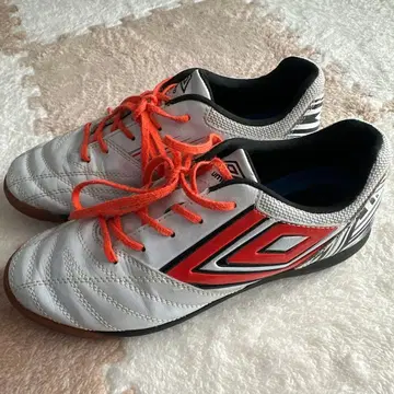 UMBRO 에너지 축구화 23cm