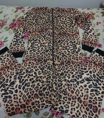 레오파드 무늬 집업 오버롤