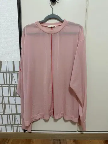 [ 새상품급 ] 클라네 라인 시어 롱 슬리브 상의 살몬 핑크 FREE