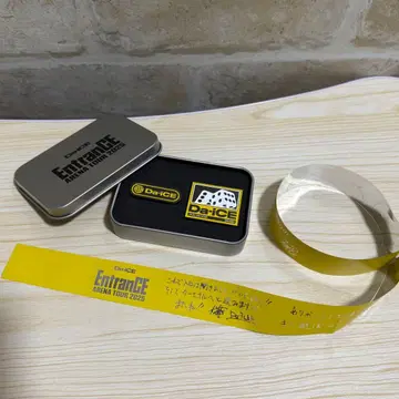 Da-iCE 핀 배지 EntranCE