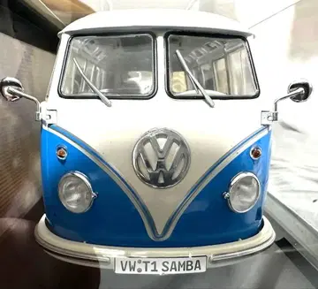 Volkswagen T1 Samba 미니카 1/18