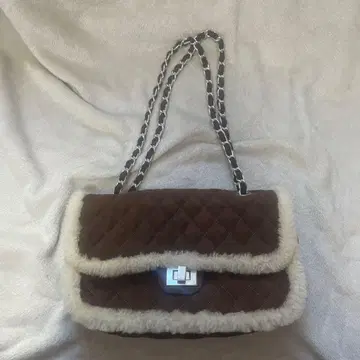 K.T 키요코 타카세 퀼팅 숄더백 브라운