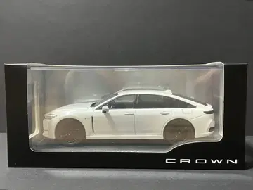 1/30 크라운 FCEV 블랙 패키지 프레셔스 화이트 펄