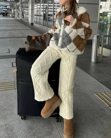 the toe 니트 팬츠 케이블 니트 팬츠