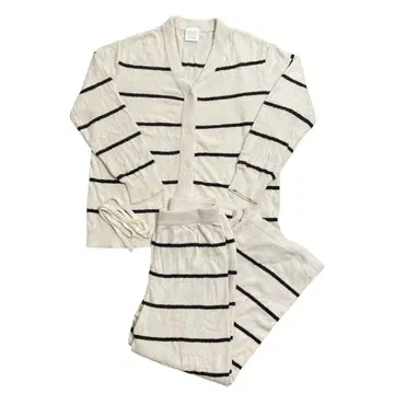 젤라또피케 아이보리와 블랙 스트라이프 룸웨어 세트