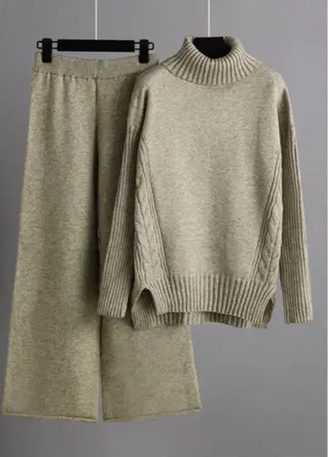 셋업 니트 베이지 터틀넥 니트 와이드 팬츠
