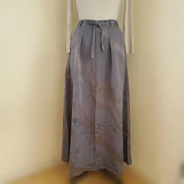 기모노 리메이크 잎 패턴 플레어 롱 스커트 그레이