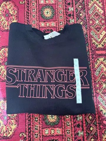 STRANGERTHINGS 기묘한 이야기 맨투맨 GU 익명 배송