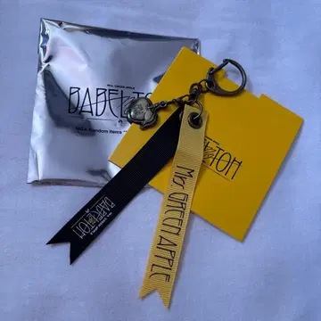 Mrs. GREEN APPLE 바벨탑 가챠 키링