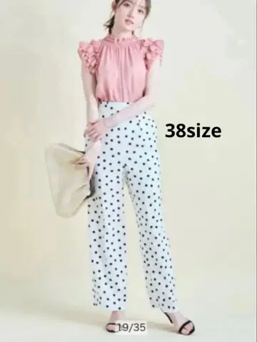 [거의 새상품] apuweiser-riche 도트 무늬 살로펫 38